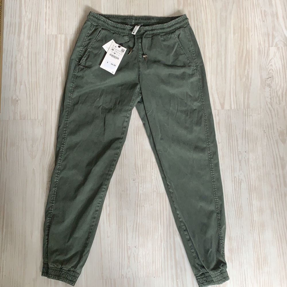 Zara Women's Cargo Joggers